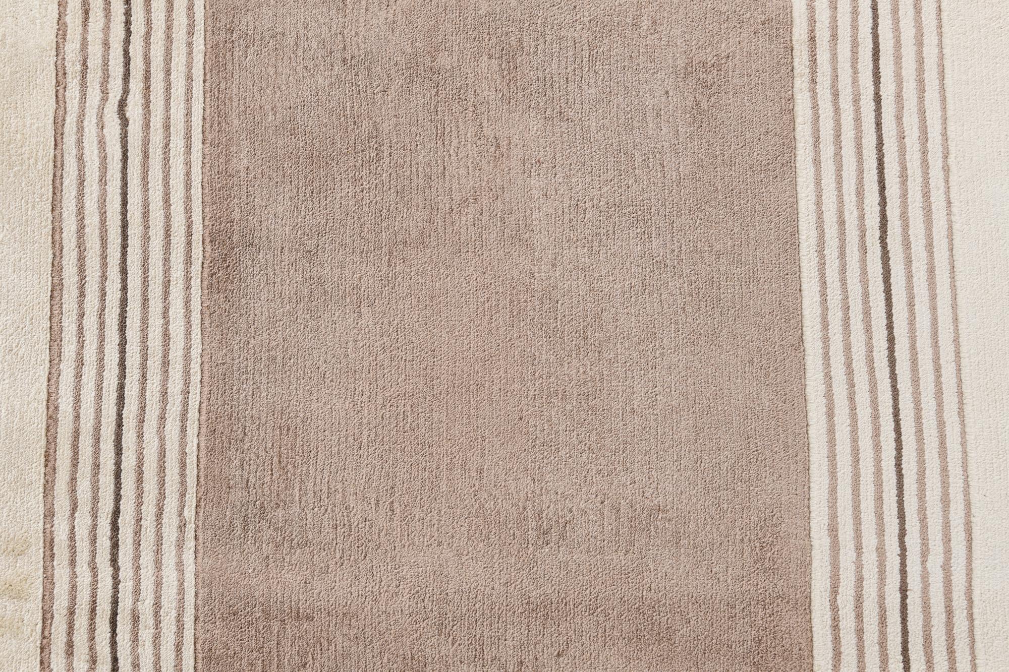 7' 10 x 9' 9 Hand Knotted Darya Wool Rug