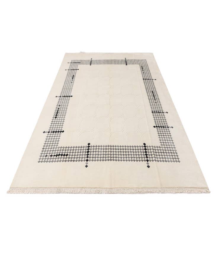 Detail image of 7' 9 x 9' 10  Hand Knotted Darya Wool Rug