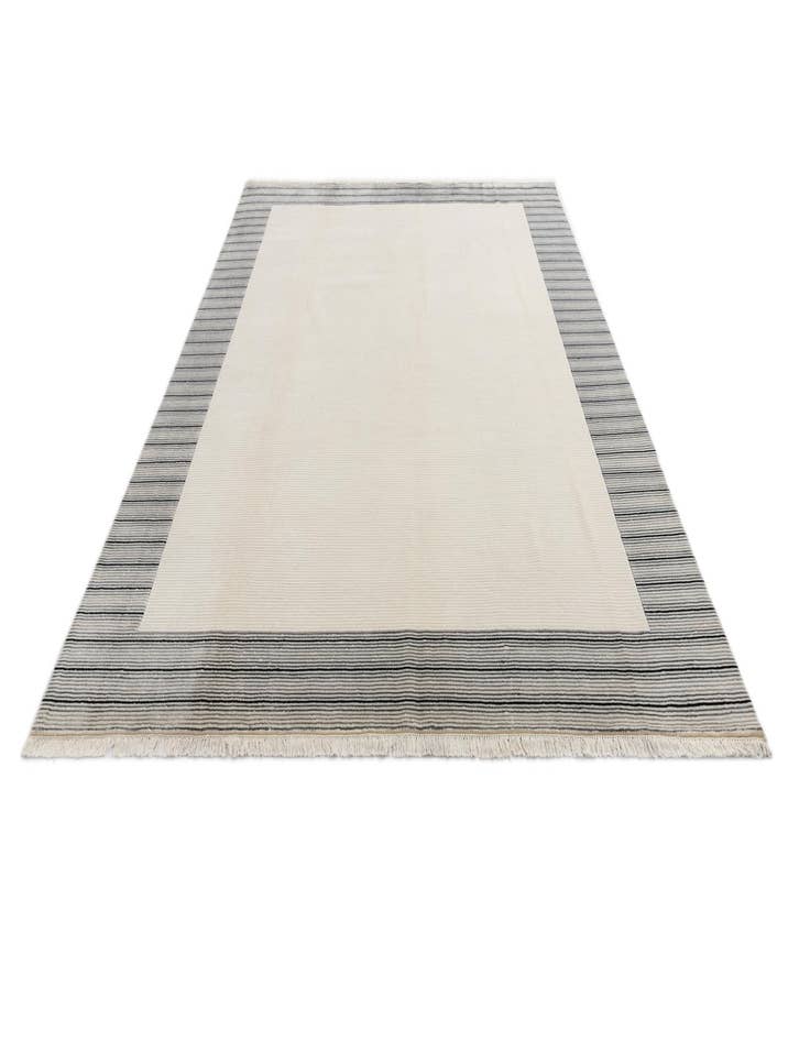 Detail image of 7' 10 x 9' 9  Hand Knotted Darya Wool Rug