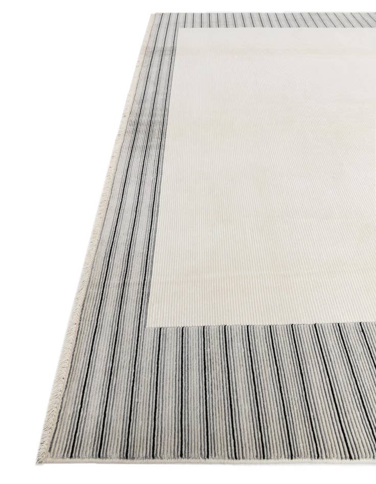 Detail image of 7' 10 x 9' 9  Hand Knotted Darya Wool Rug