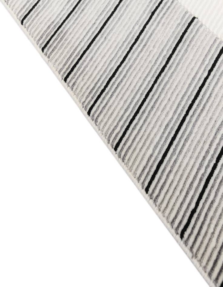 Detail image of 7' 10 x 9' 9  Hand Knotted Darya Wool Rug