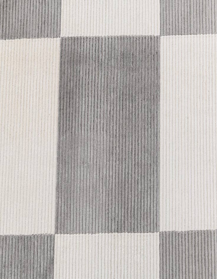 Detail image of 8' 2 x 11' 5  Hand Knotted Darya Wool Rug