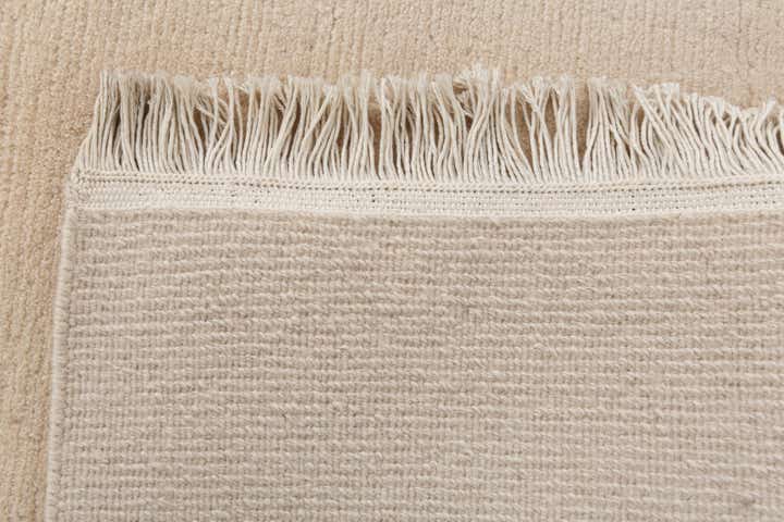 6' 11 x 9' 7 Hand Knotted Darya Wool Rug