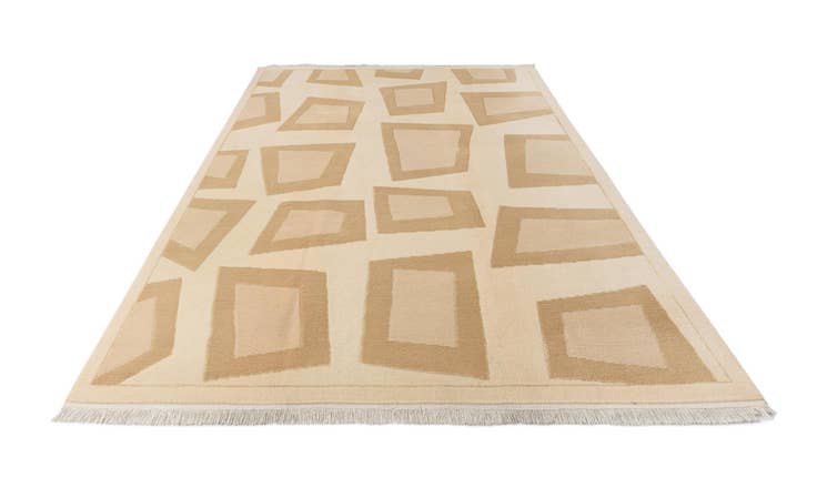 Detail image of 6' 8 x 9' 11 Hand Knotted Darya Wool Rug