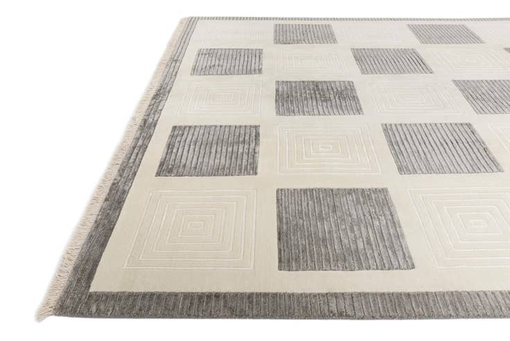 Detail image of 6' 6 x 9' 7 Hand Knotted Darya Wool Rug