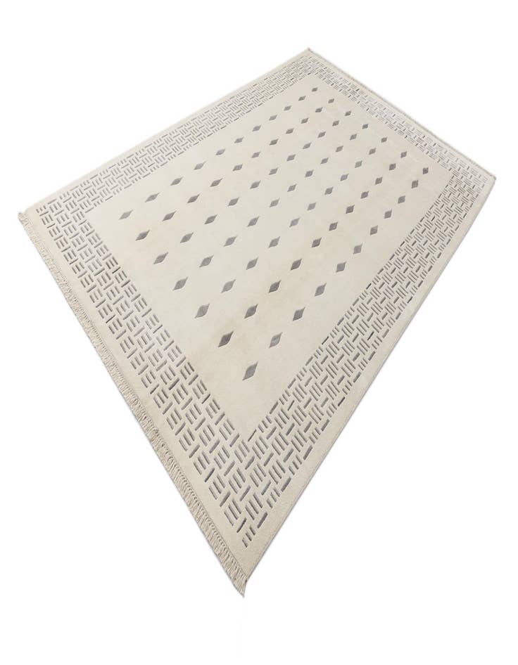 Detail image of 6' 8 x 9' 10  Hand Knotted Darya Wool Rug