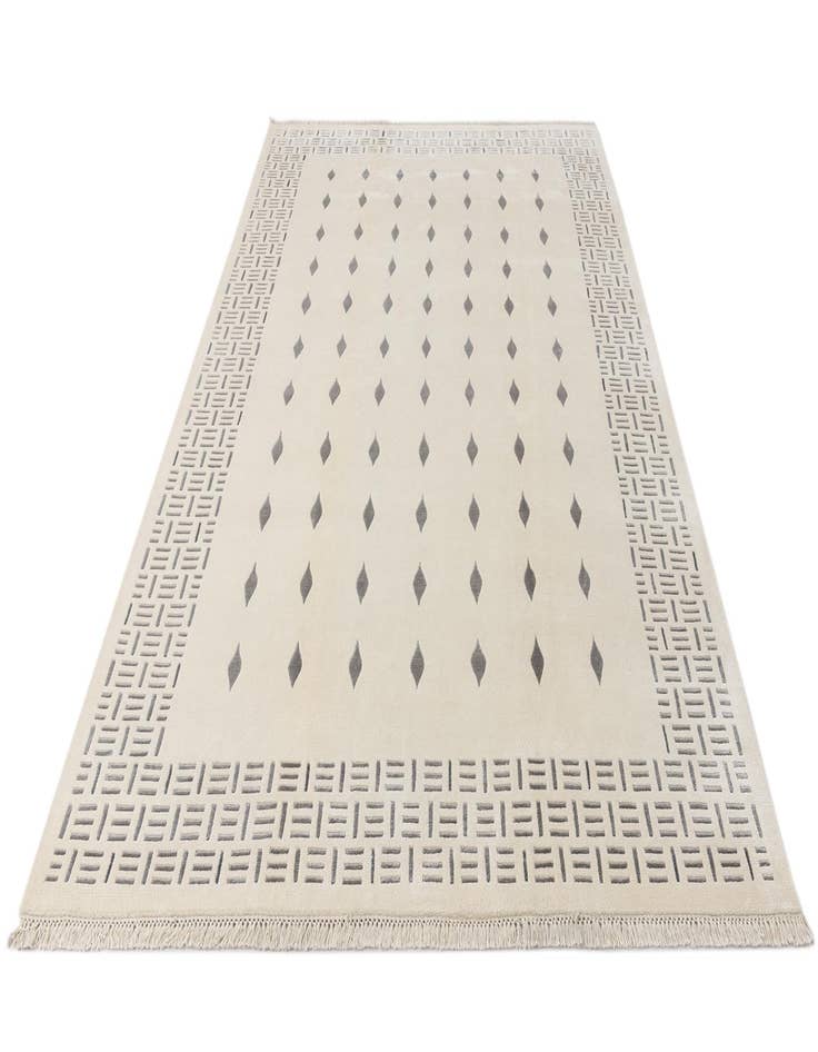 Detail image of 6' 8 x 9' 10  Hand Knotted Darya Wool Rug