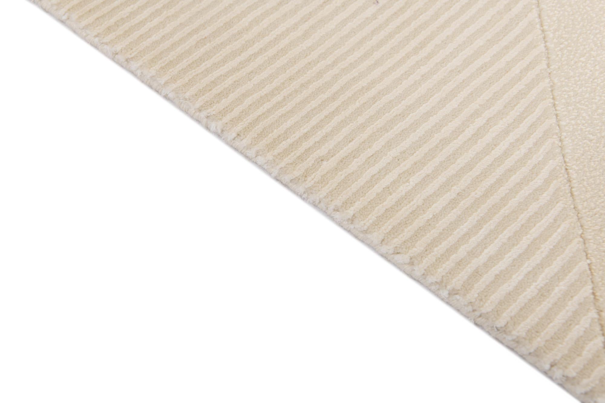 6' 7 x 9' 10 Hand Knotted Darya Wool Rug