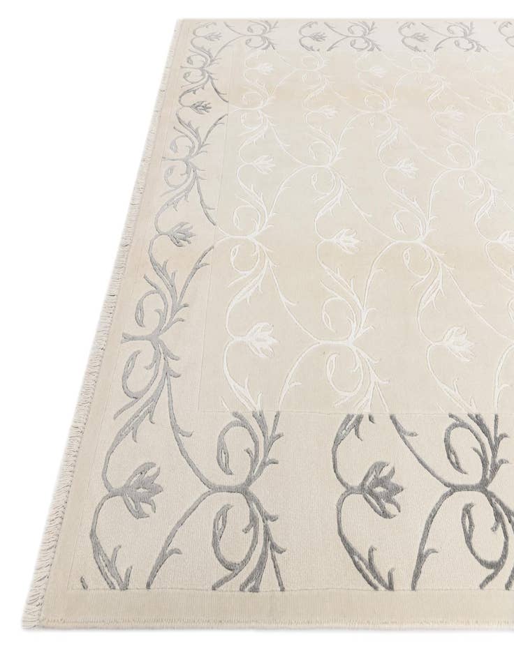 Detail image of 6' 6 x 9' 10  Hand Knotted Darya Wool Rug