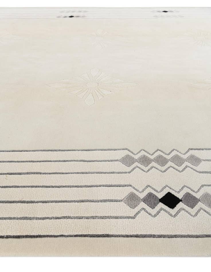 Detail image of 6' 9 x 9' 10  Hand Knotted Darya Wool Rug