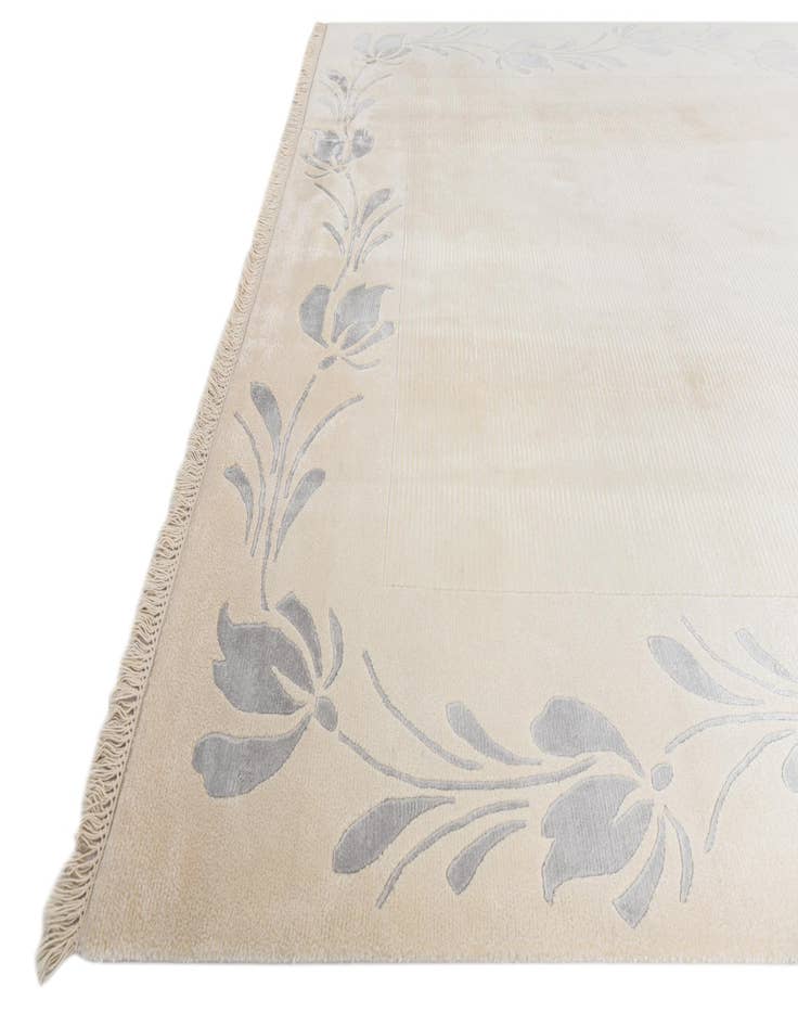 Detail image of 6' 11 x 9' 8 Hand Knotted Darya Wool Rug