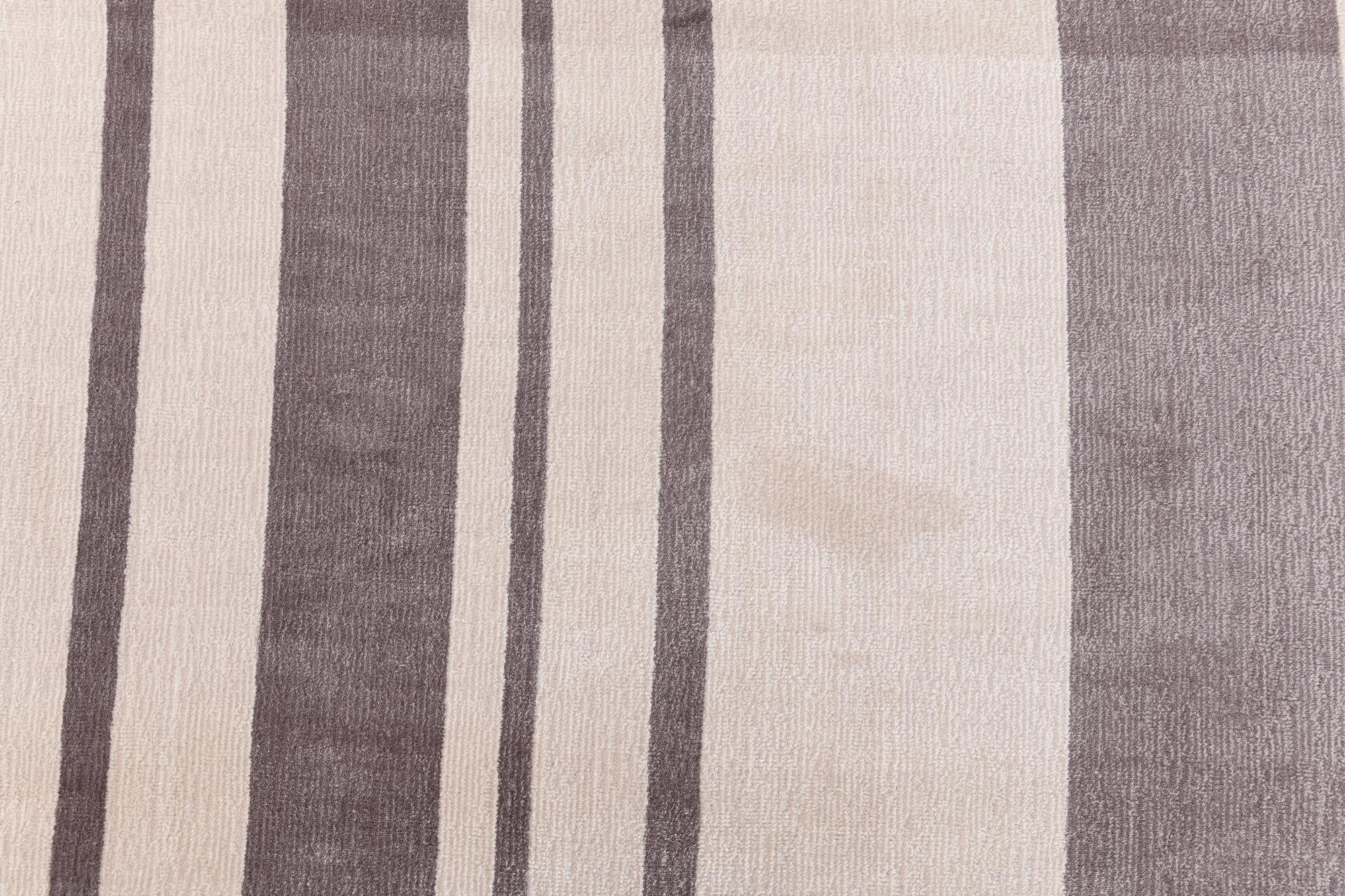6' 5 x 9' 8 Hand Knotted Darya Wool Rug