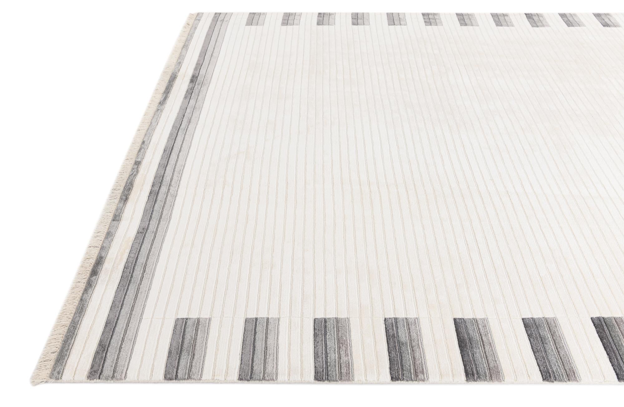 6' 6 x 9' 9 Hand Knotted Darya Wool Rug