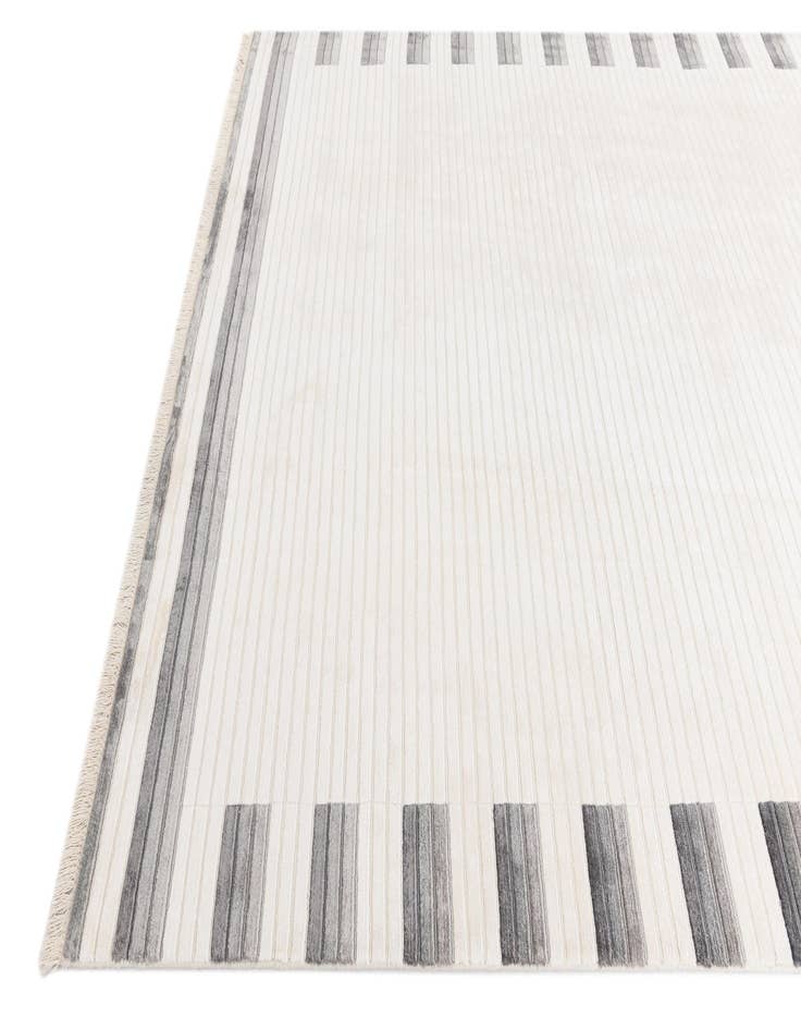 Detail image of 6' 6 x 9' 9  Hand Knotted Darya Wool Rug