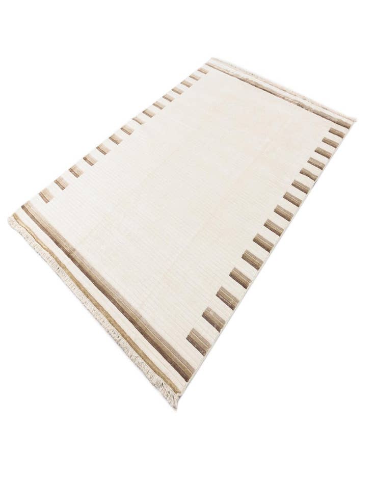 Detail image of 6' 6 x 9' 9  Hand Knotted Darya Wool Rug