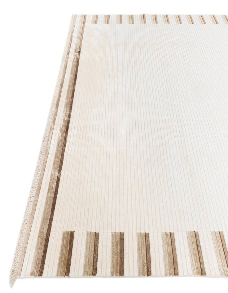 Detail image of 6' 6 x 9' 9  Hand Knotted Darya Wool Rug