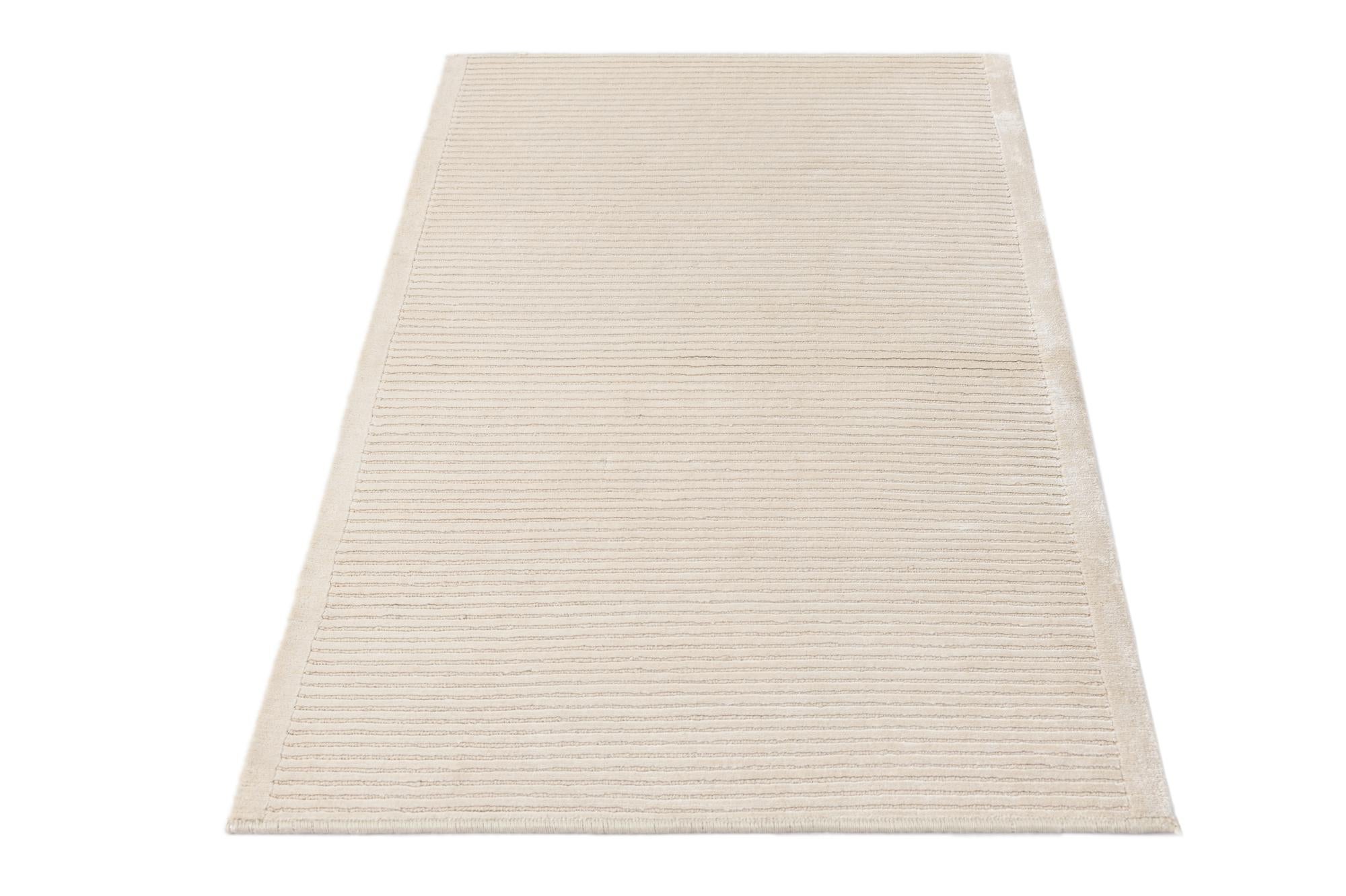 2' 8 x 4' 7 Hand Knotted Darya Wool Rug