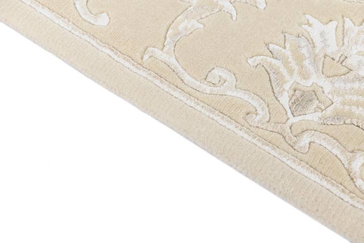 Detail image of 2' 9 x 4' 8 Hand Knotted Darya Wool Rug