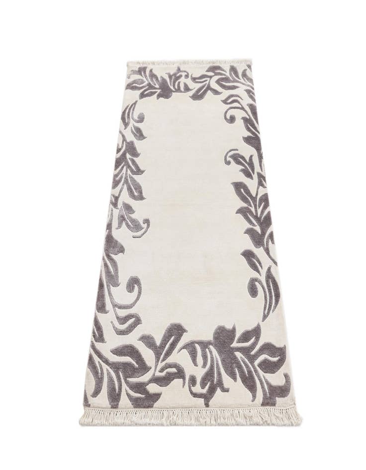 Detail image of 2' 9 x 5'  Hand Knotted Darya Wool Rug