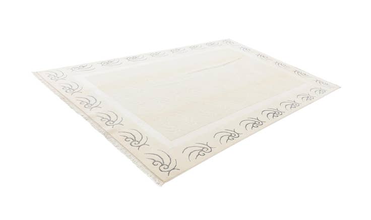 Detail image of 6' 5 x 9' 10 Hand Knotted Darya Wool Rug