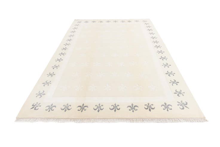 Detail image of 6' 9 x 9' 11 Hand Knotted Darya Wool Rug