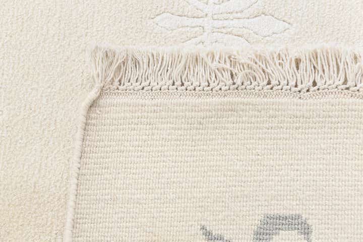 6' 9 x 9' 11 Hand Knotted Darya Wool Rug