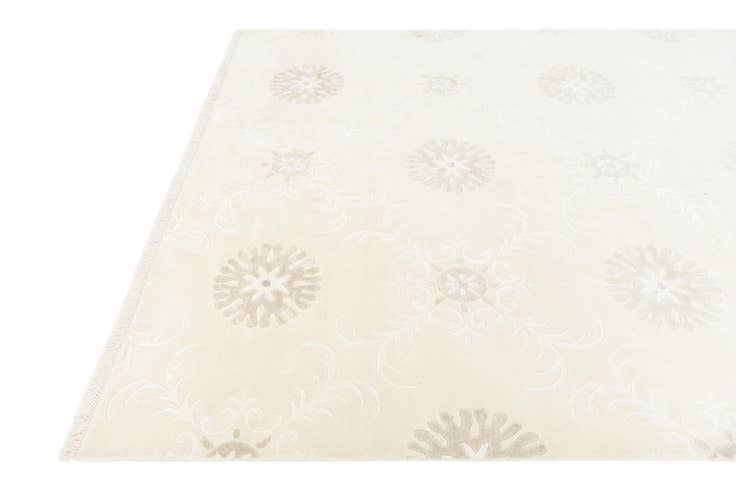 Detail image of 6' 9 x 9' 7 Hand Knotted Darya Wool Rug