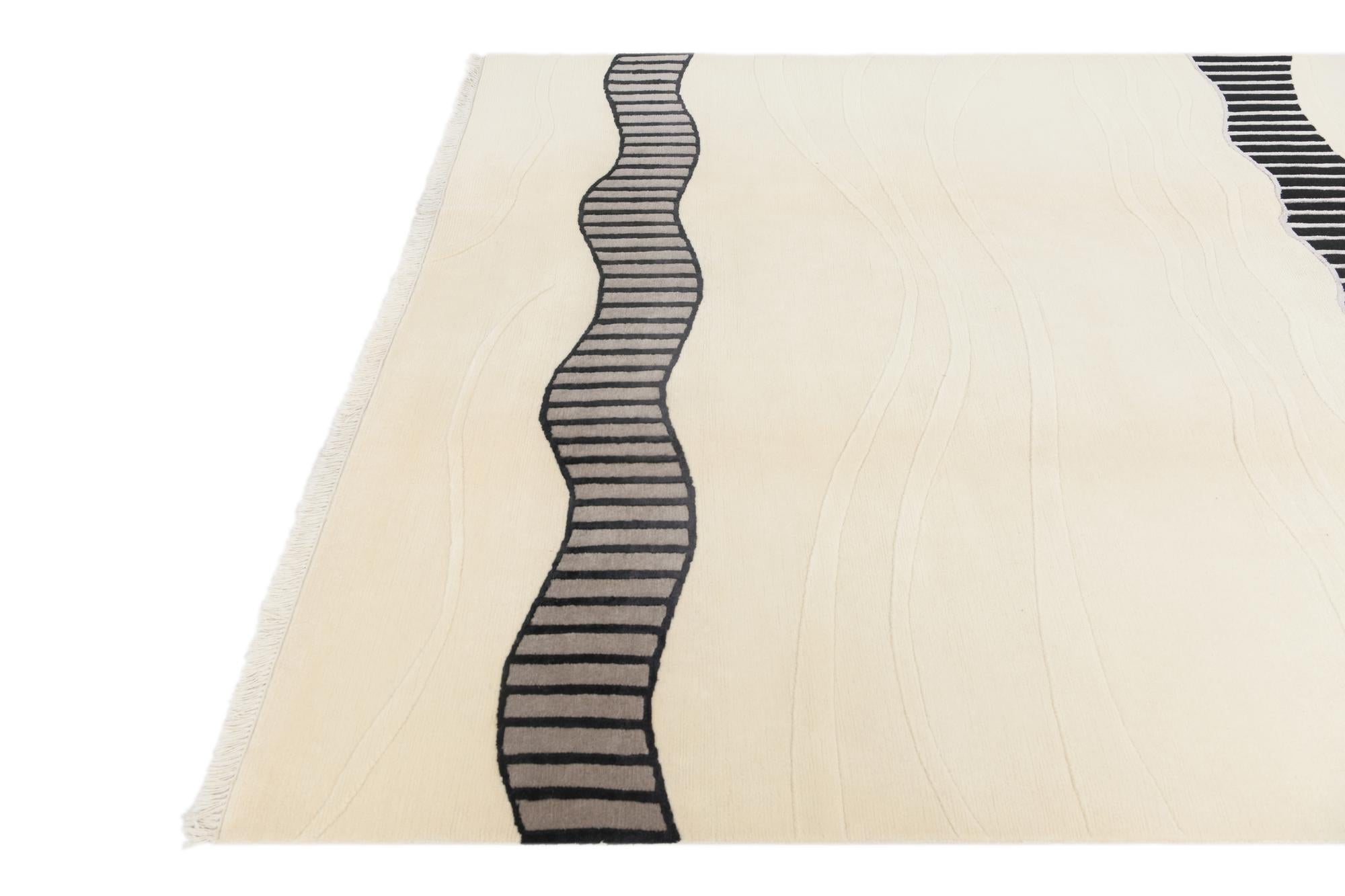 6' 7 x 9' 5 Hand Knotted Darya Wool Rug