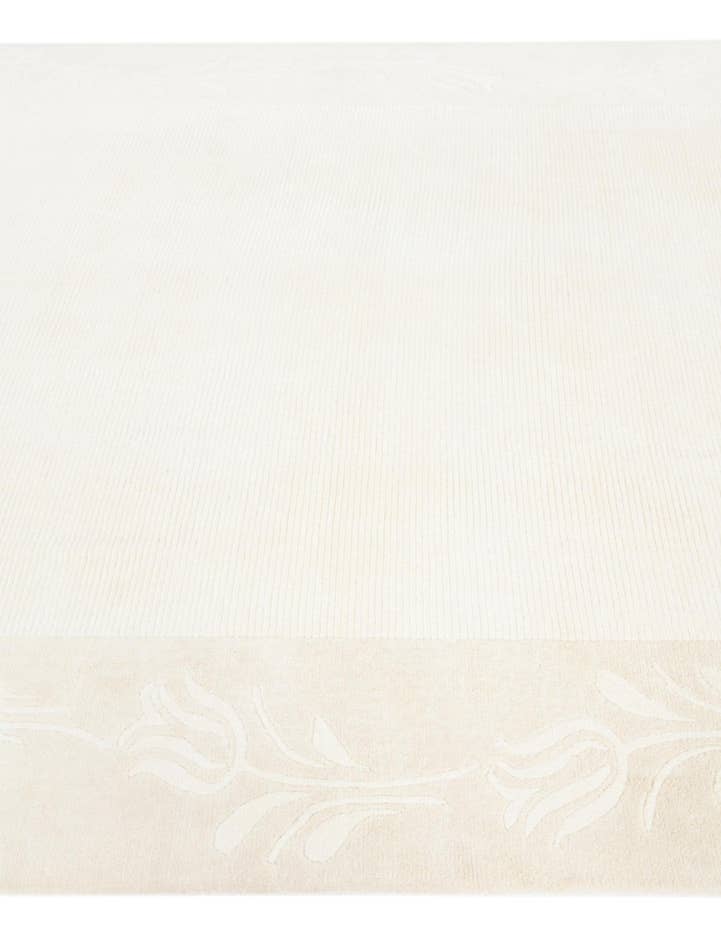 Detail image of 6' 7 x 9' 9 Hand Knotted Darya Wool Rug