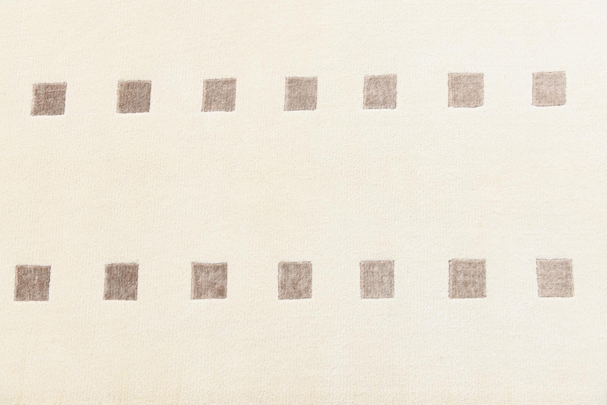 6' 7 x 9' 6 Hand Knotted Darya Wool Rug