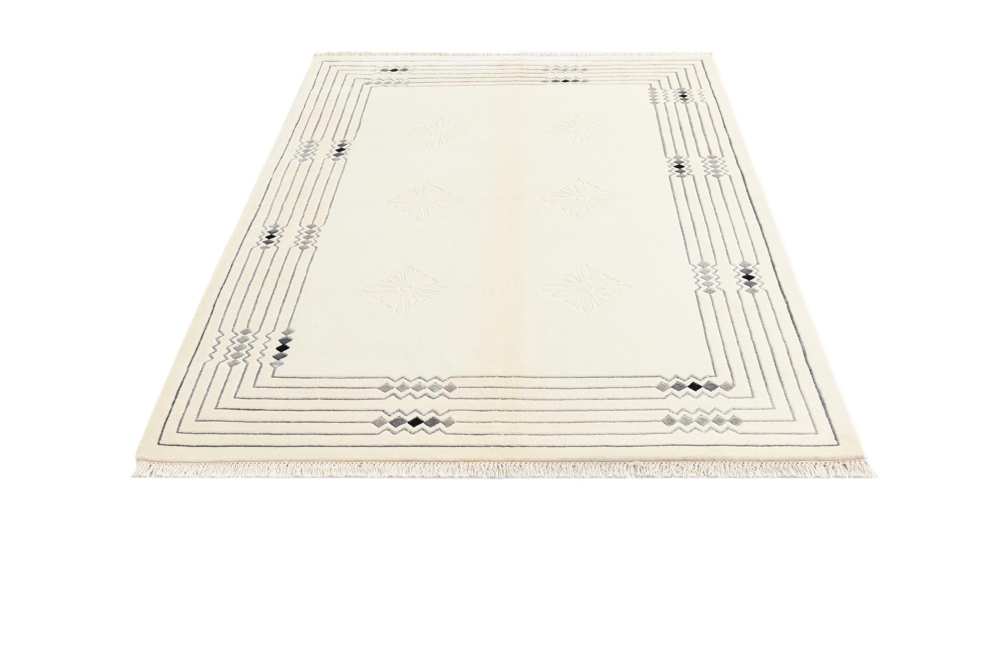 4' 7 x 6' 7 Hand Knotted Darya Wool Rug