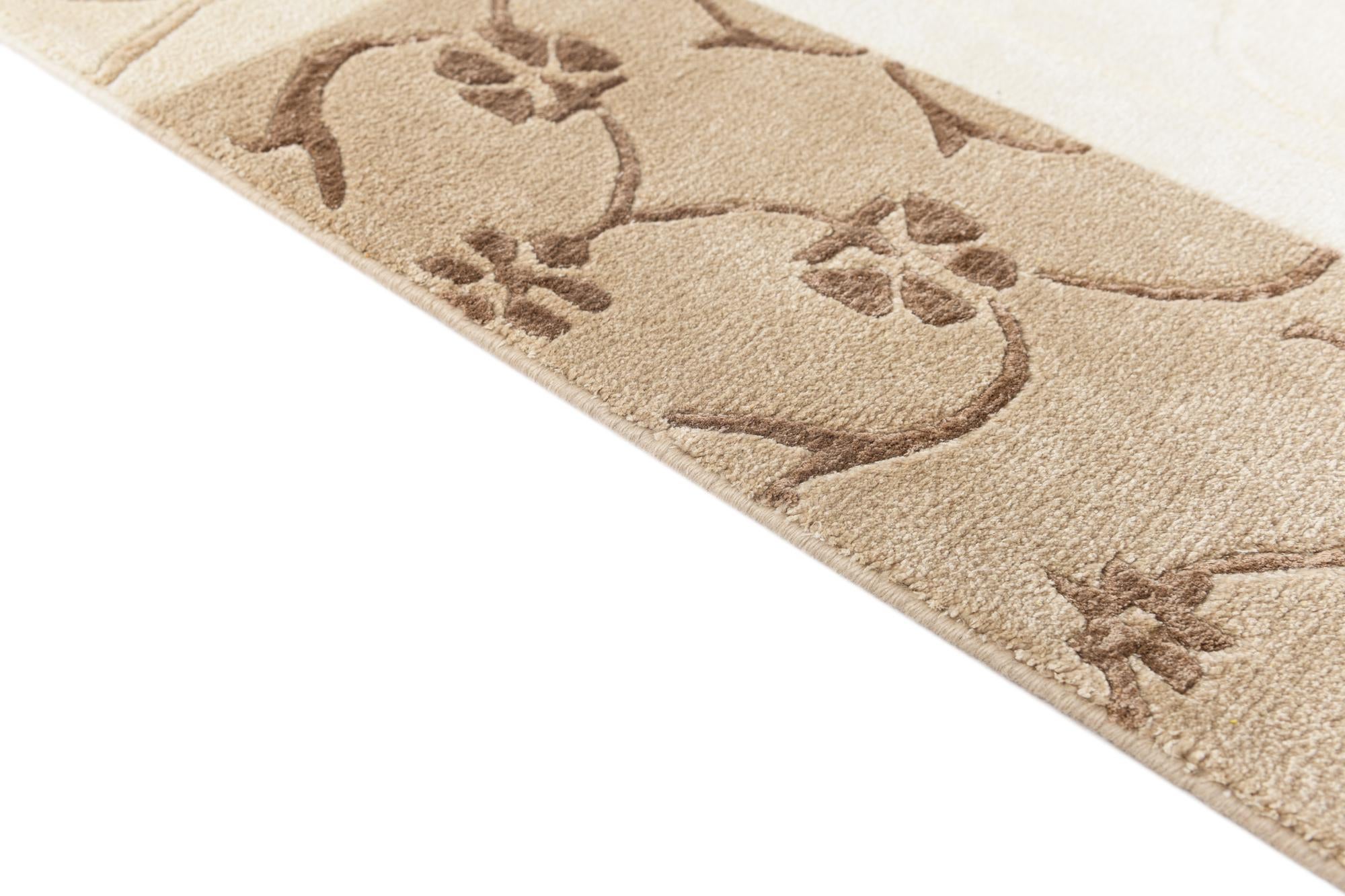 4' 7 x 6' 8 Hand Knotted Darya Wool Rug