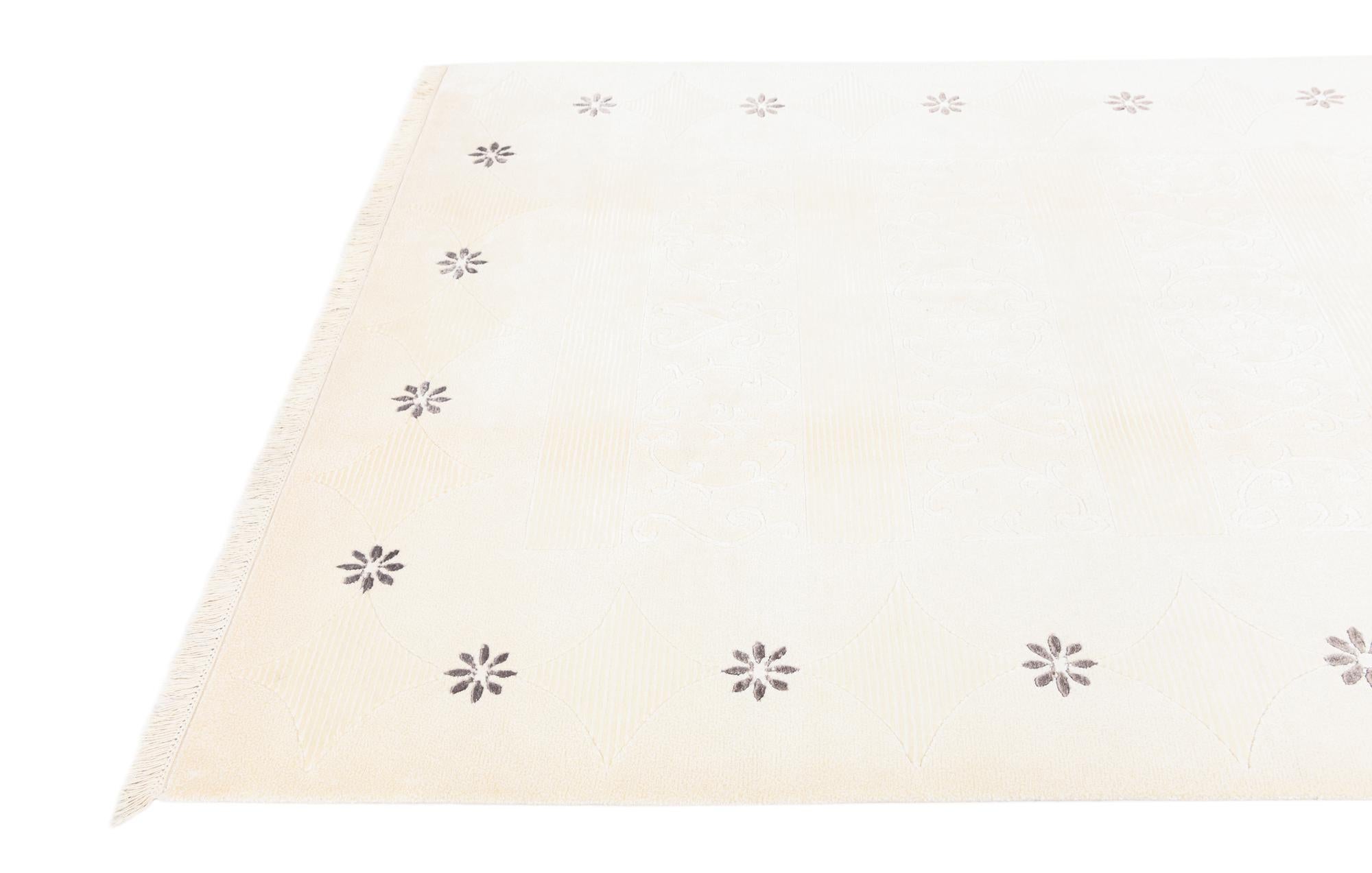 5' 7 x 8' Hand Knotted Darya Wool Rug