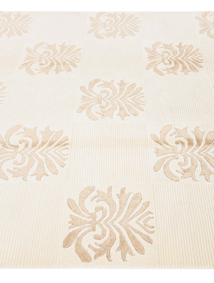 Detail image of 5' 7 x 8' 1 Hand Knotted Darya Wool Rug