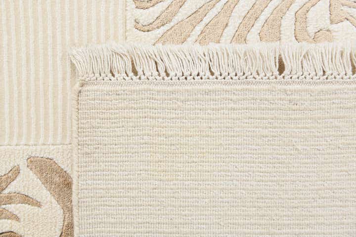 5' 7 x 8' 1 Hand Knotted Darya Wool Rug