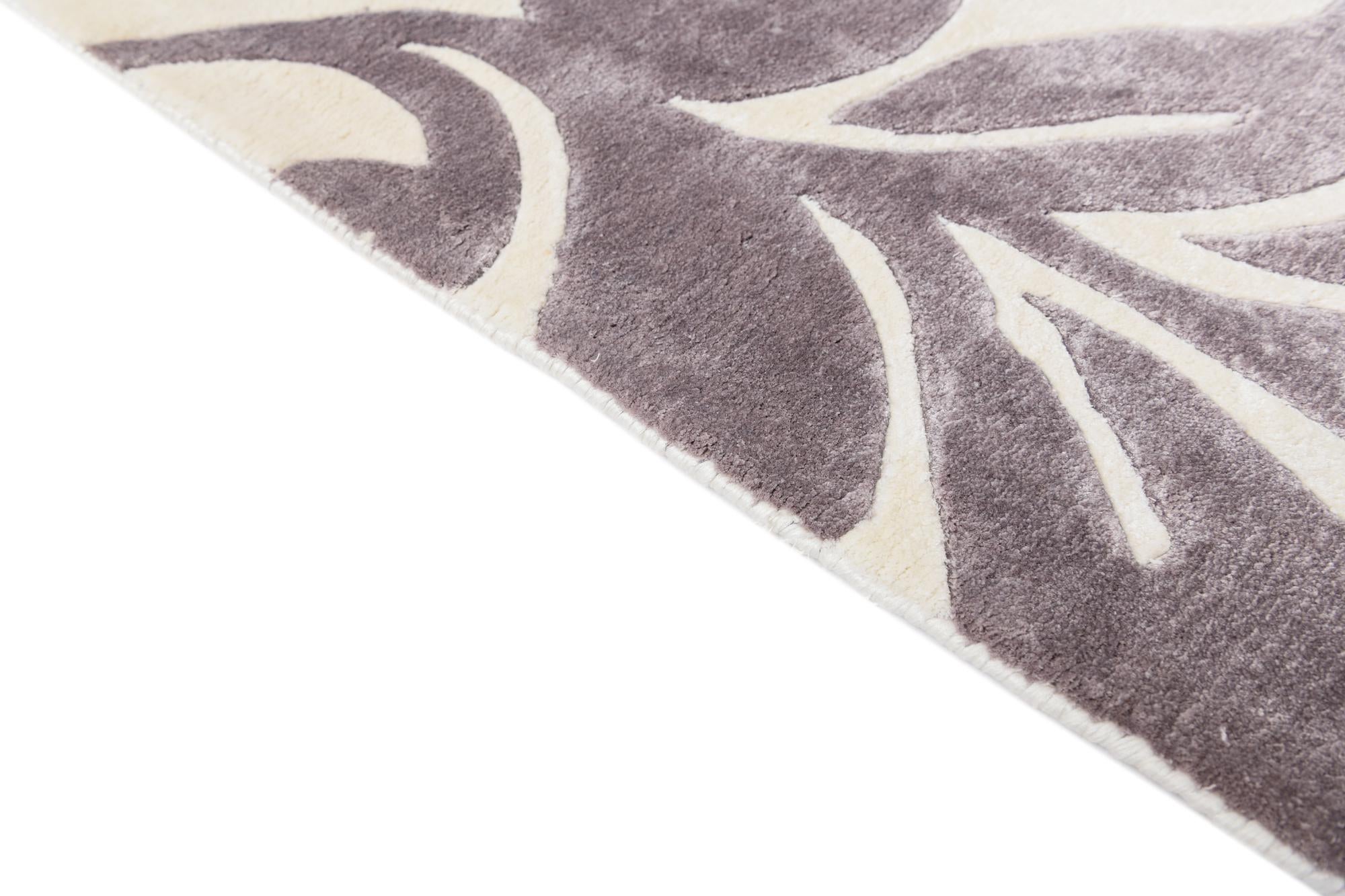 5' 9 x 8' Hand Knotted Darya Wool Rug
