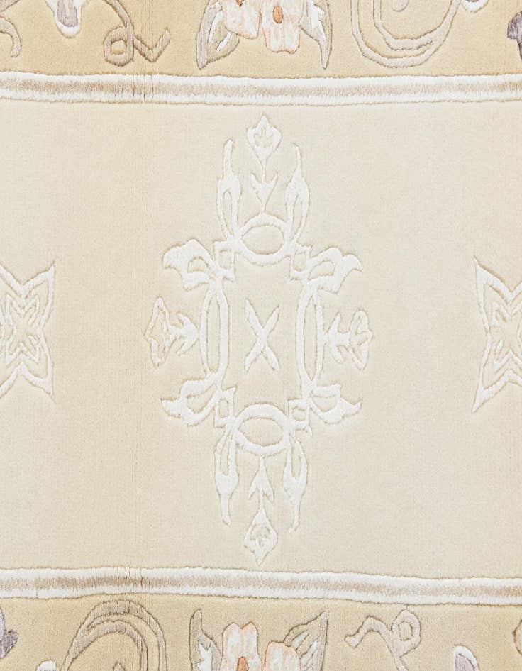 Detail image of 2' 8 x 4' 5  Hand Knotted Darya Wool Rug