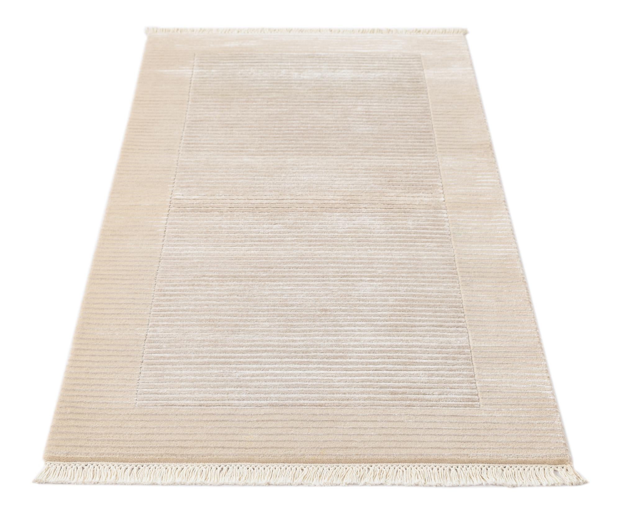 2' 7 x 5' Hand Knotted Darya Wool Rug