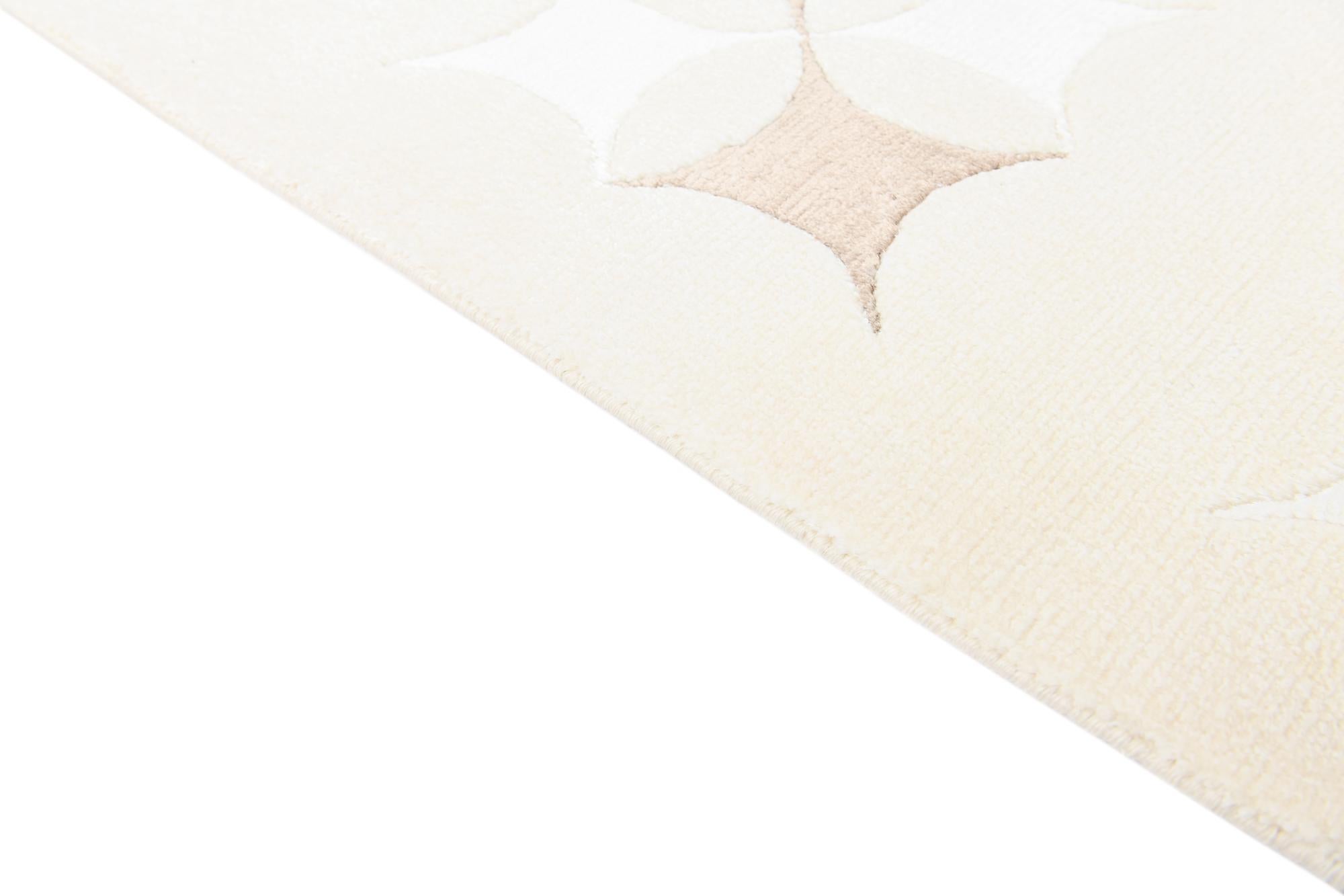 5' 6 x 7' 10 Hand Knotted Darya Wool Rug