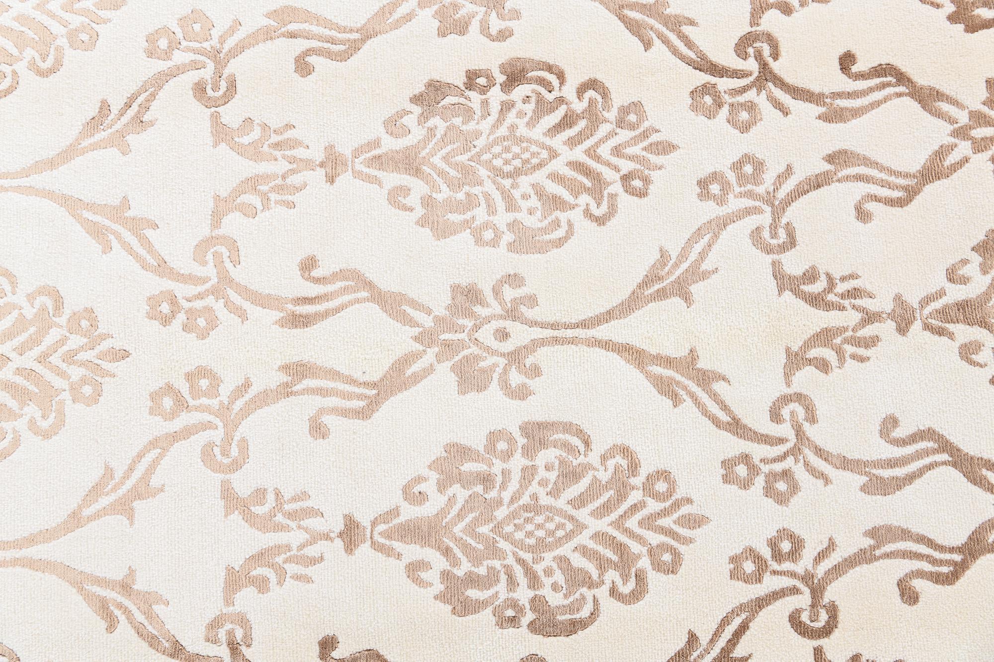 5' 8 x 8' Hand Knotted Darya Wool Rug