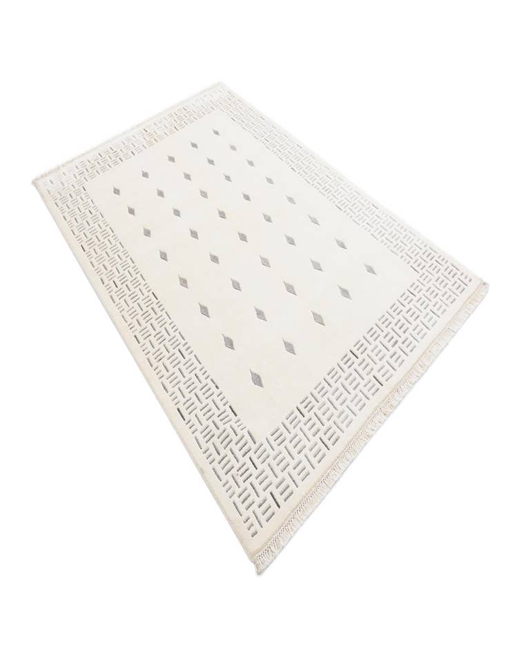 Detail image of 5' 7 x 8'  Hand Knotted Darya Wool Rug