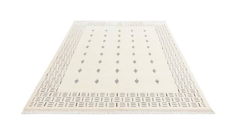 Detail image of 5' 7 x 8' Hand Knotted Darya Wool Rug