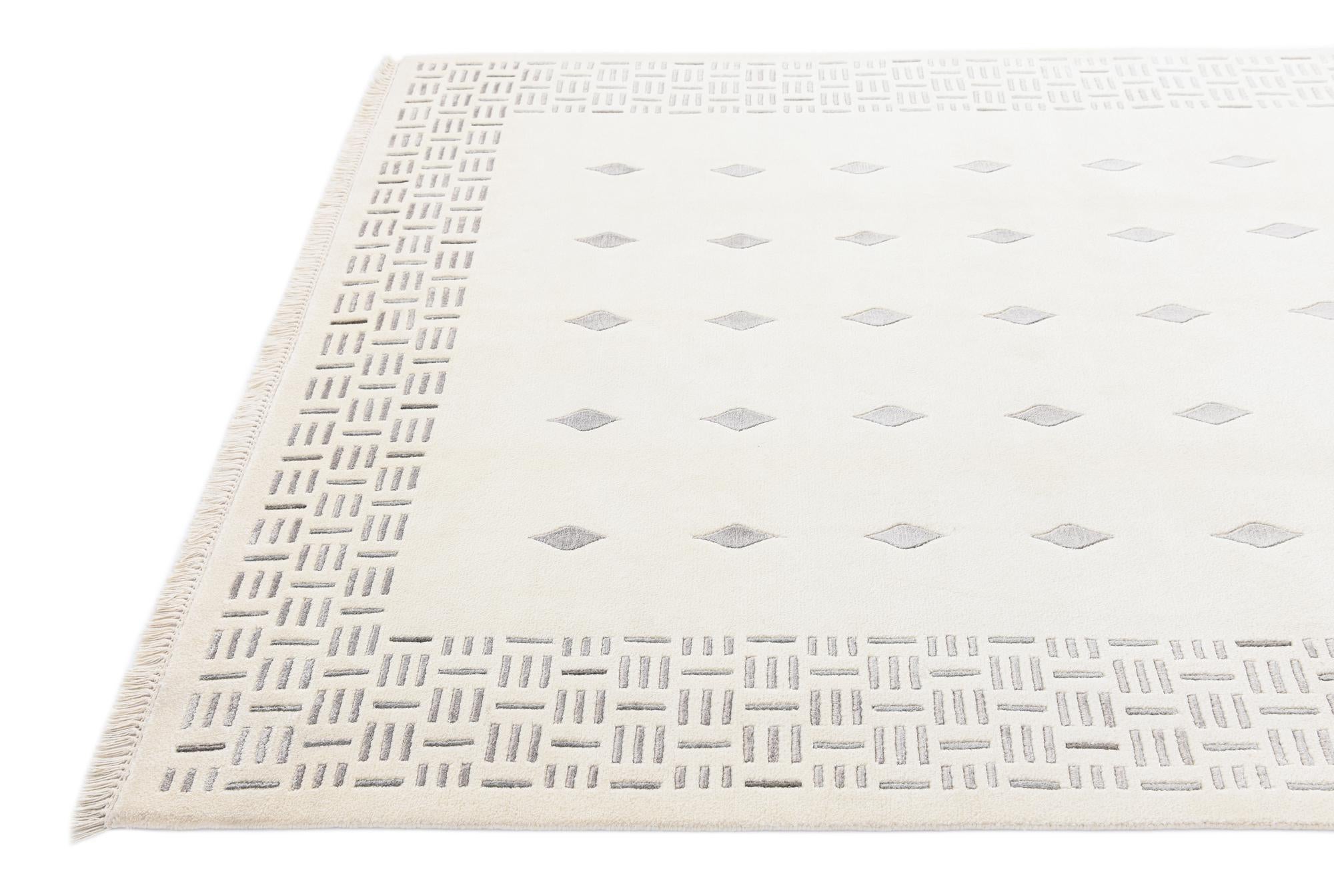 5' 7 x 8' Hand Knotted Darya Wool Rug