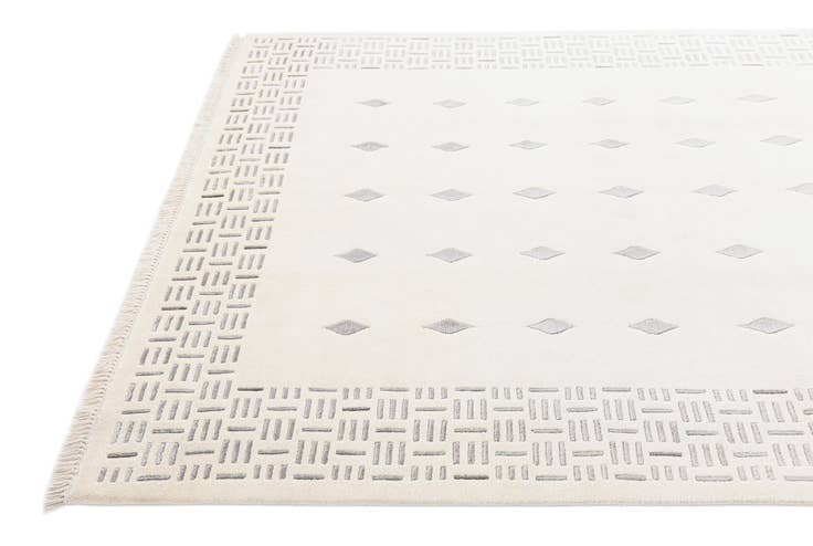 Detail image of 5' 7 x 8' Hand Knotted Darya Wool Rug