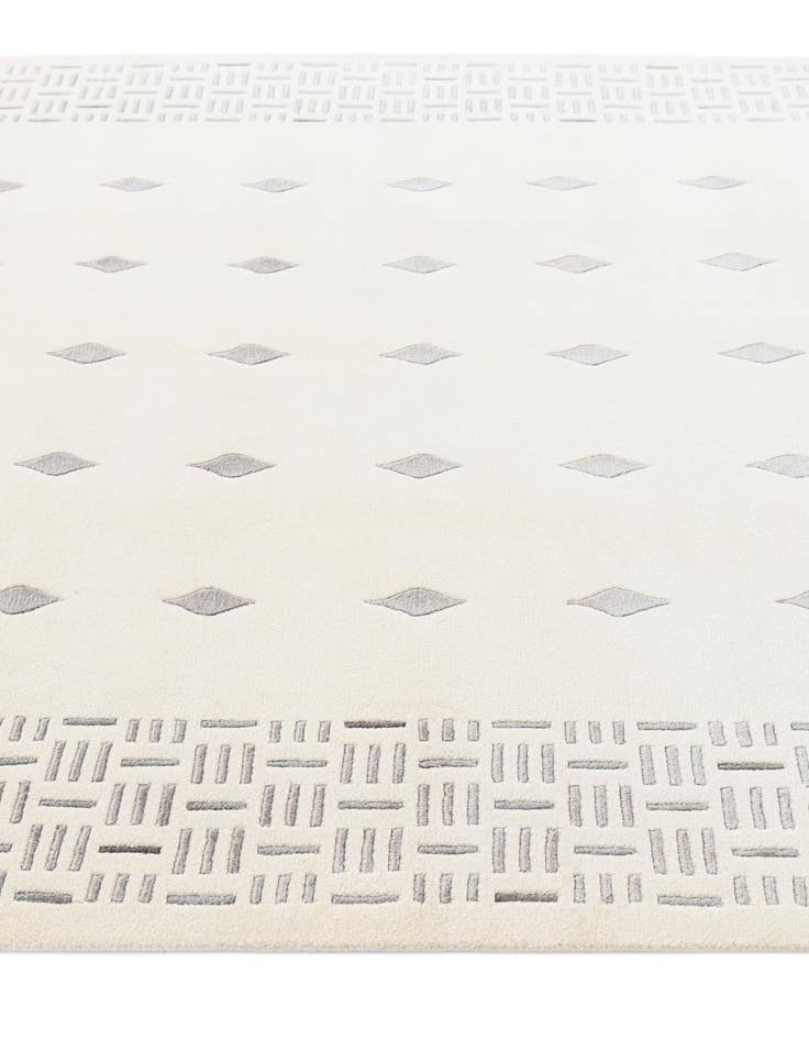 Detail image of 5' 7 x 8'  Hand Knotted Darya Wool Rug