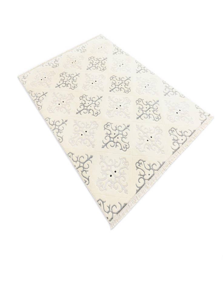 Detail image of 5' x 6' 10  Hand Knotted Darya Rug