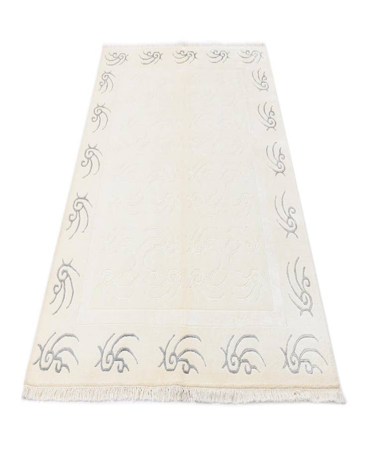 Detail image of 4' 9 x 6' 8  Hand Knotted Darya Wool Rug