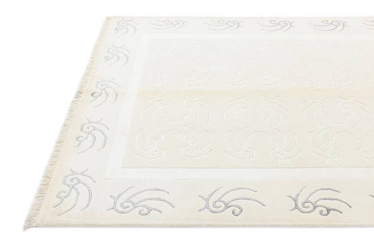 Detail image of 4' 9 x 6' 8 Hand Knotted Darya Wool Rug