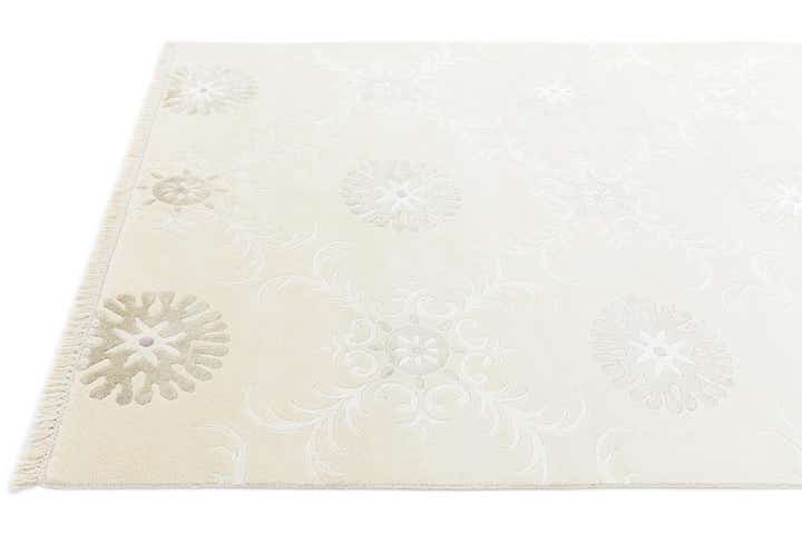 5' 6 x 8' Hand Knotted Darya Wool Rug