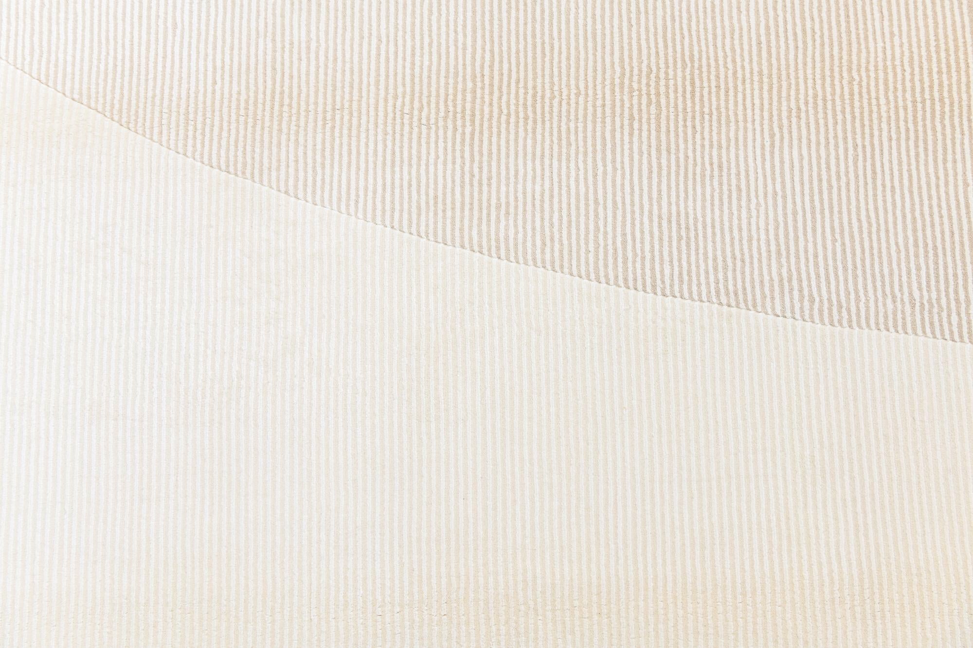 5' 6 x 7' 10 Hand Knotted Darya Wool Rug